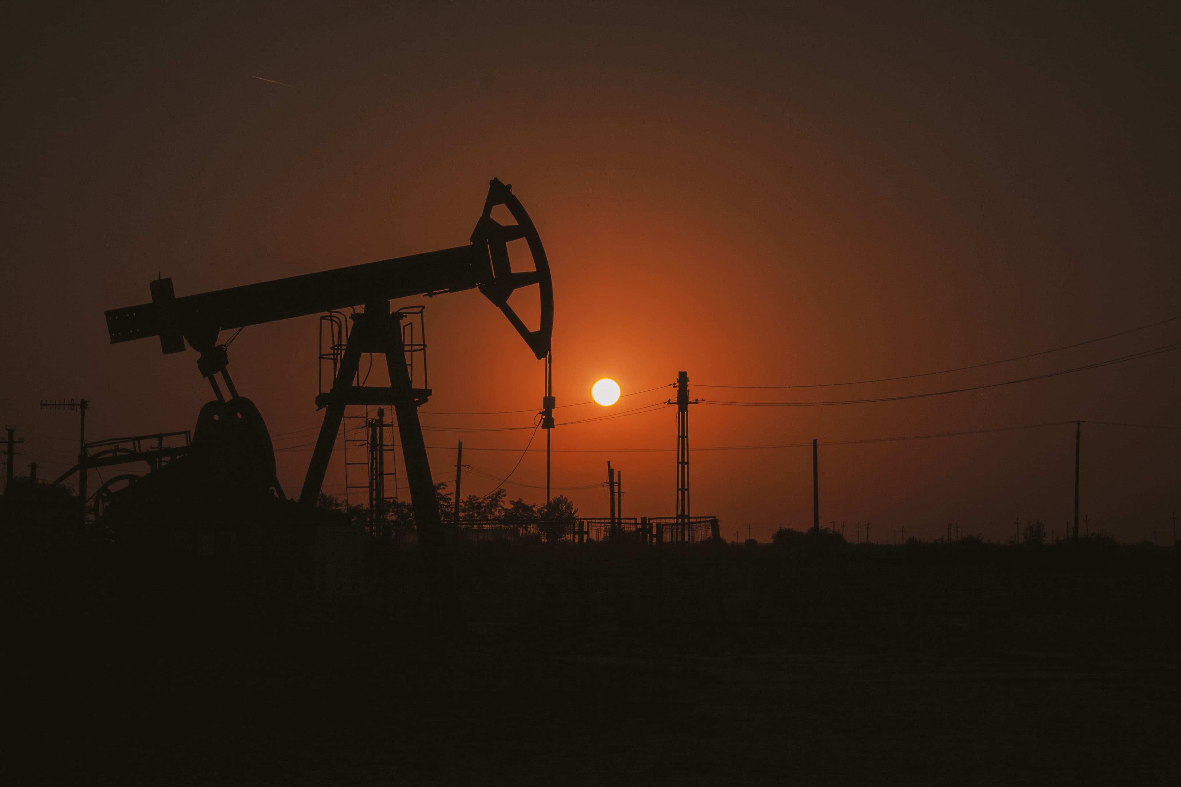 Understanding the Importance of Filtration in Oil and Gas Operations cover image